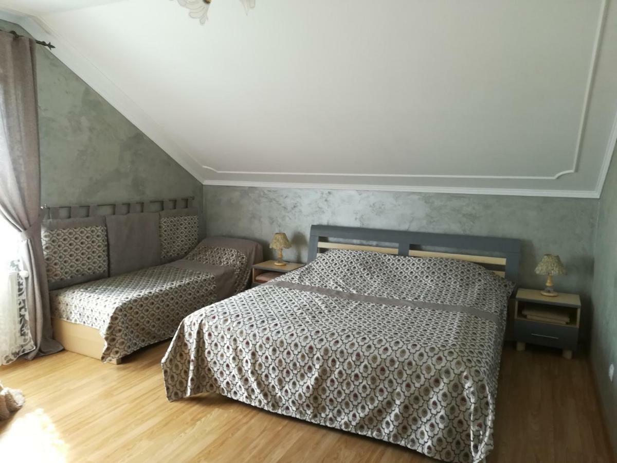 Готель Алекс Lutsʼk Dış mekan fotoğraf