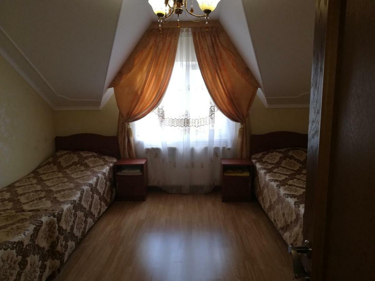 Готель Алекс Lutsʼk Dış mekan fotoğraf